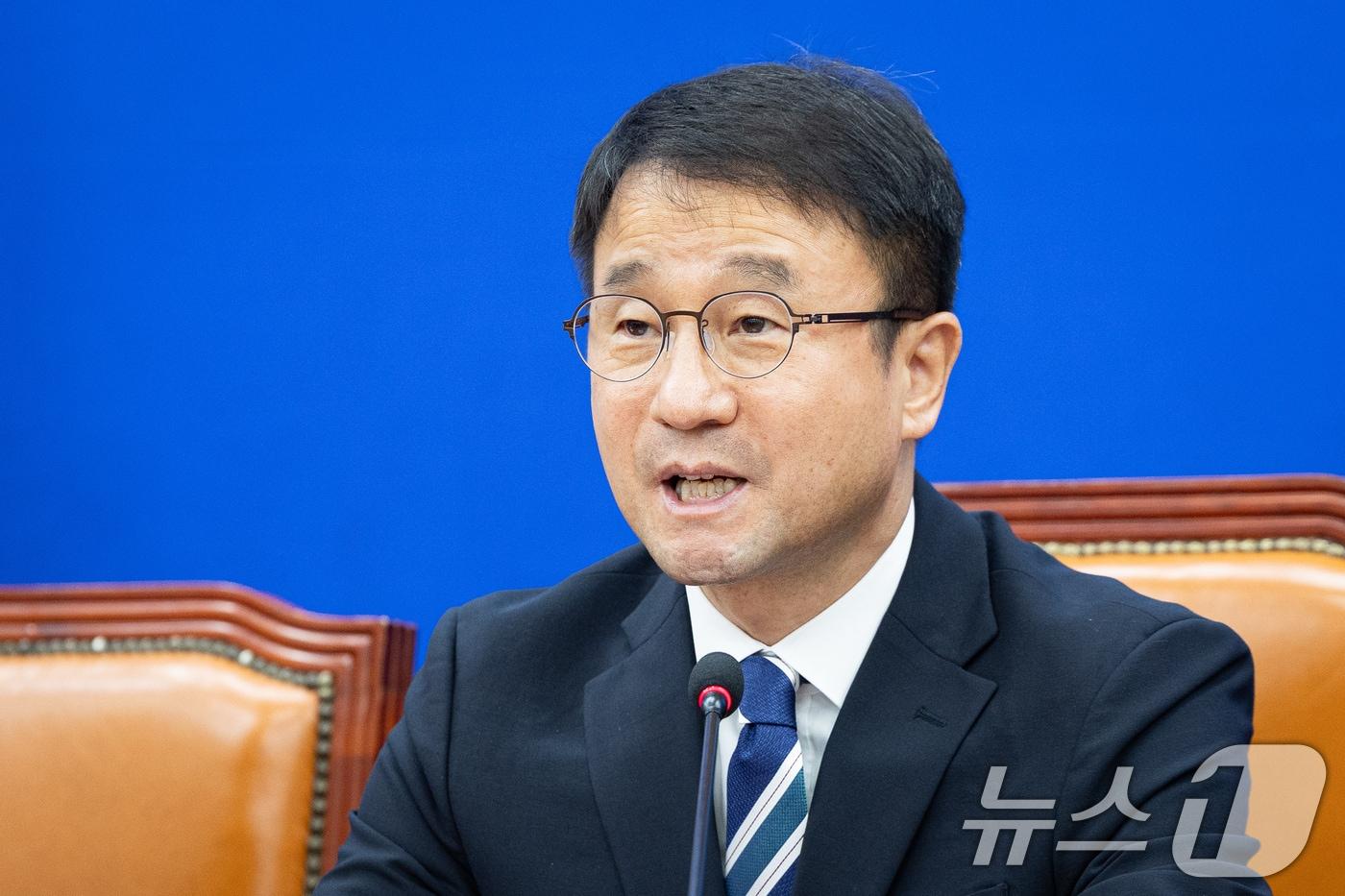 본문 이미지 - 한병도 더불어민주당 원내대표가 27일 서울 여의도 국회에서 열린 정책조정회의에서 발언하고 있다. 2026.8.27 ⓒ 뉴스1 유승관 기자