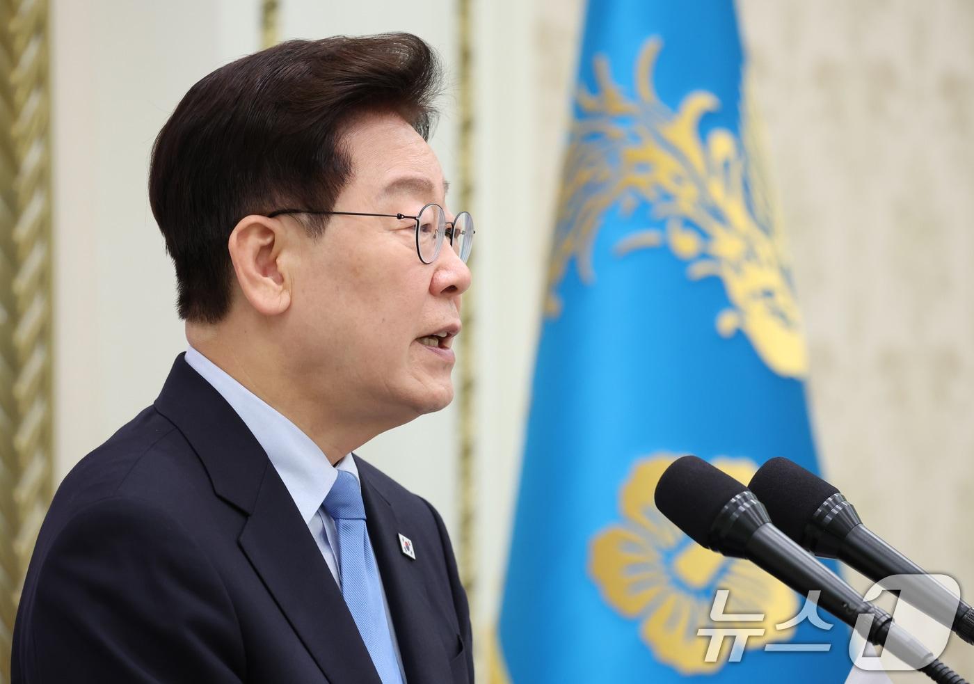 본문 이미지 - 이재명 대통령이 27일 청와대 영빈관에서 열린 시장·군수·구청장 초청 오찬간담회에서 발언하고 있다. 2026.8.27 ⓒ 뉴스1 허경 기자