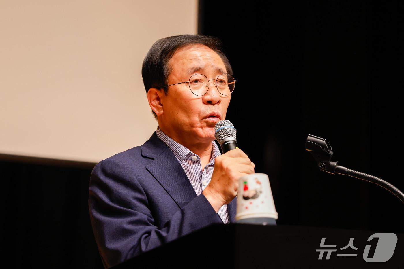 본문 이미지 - 김문근 단양군수. 자료사진 