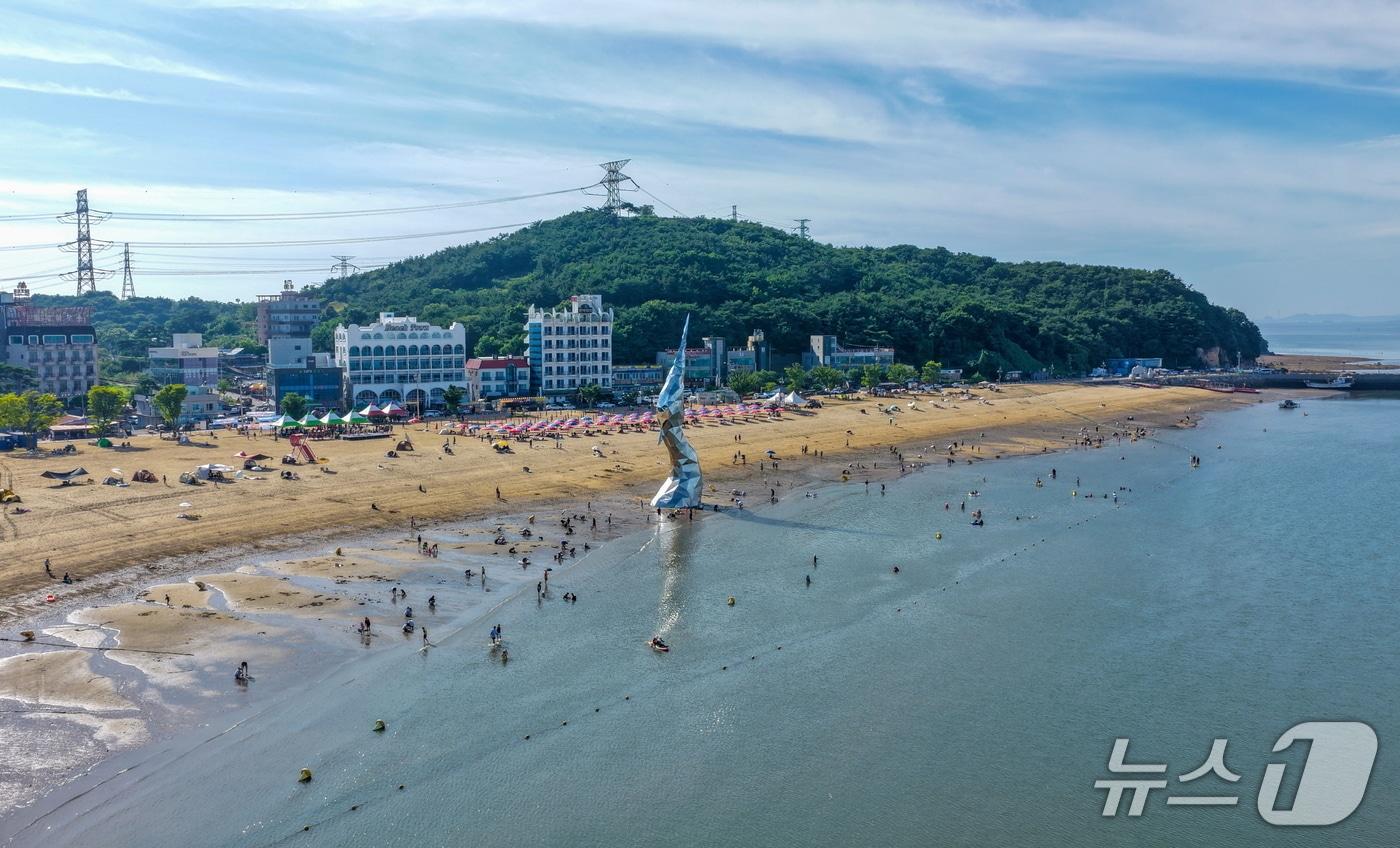 본문 이미지 - 왜목마을 해수욕장 전경(당진시 제공. 재판매 및 DB금지)