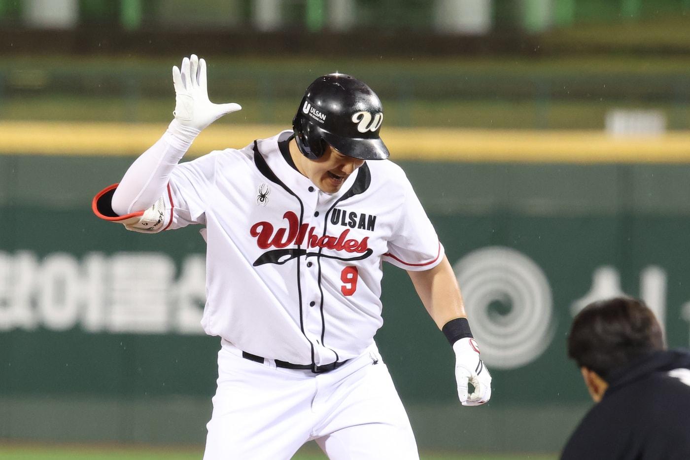 본문 이미지 - 2027 KBO 신인 드래프트 참가를 확정한 최지만(울산 웨일즈). (울산 제공)