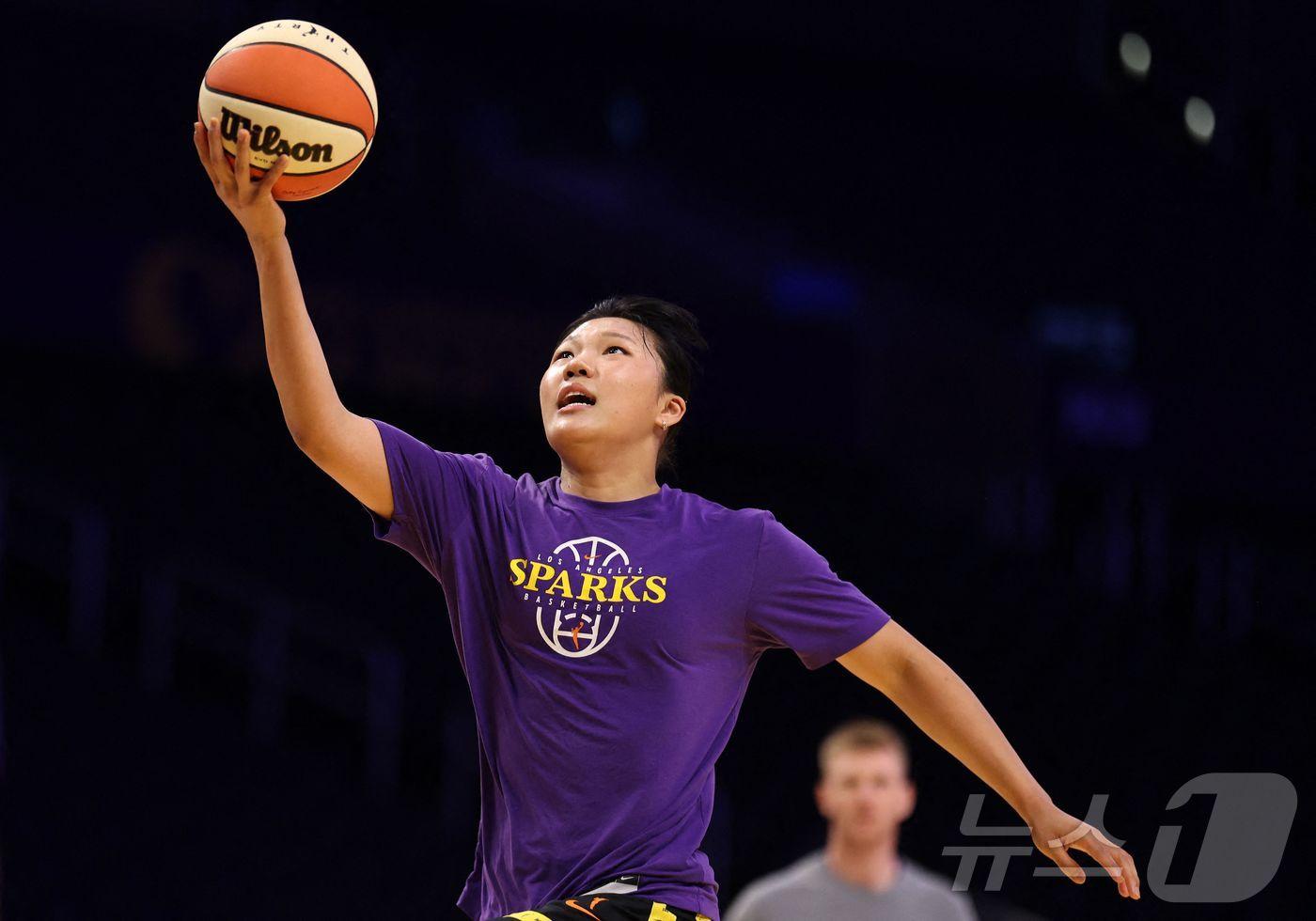 본문 이미지 - WNBA LA 스파크스 박지현. ⓒ AFP=뉴스1