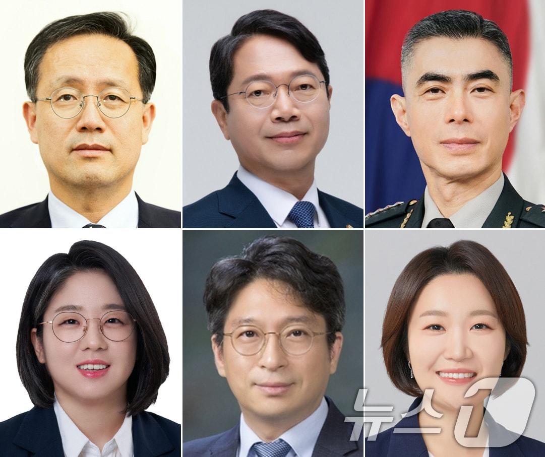 본문 이미지 - 이재명 대통령이 30일 6개 부처 개각과 AI 미래기획수석 등 참모진을 교체하는 중폭 인사를 단행했다. 부총리 겸 재정경제부 장관에 이형일 현 재경부 1차관을, 법무부 장관에는 국회 법제사법위원회 여당 간사인 김승원 더불어민주당 의원을, 국방부 장관으로는 강신철 전 한미연합사 부사령관을 각각 지명했다. 성평등가족부 장관에는 용혜인 기본소득당 의원을, 국토교통부 장관에는 홍지선 현 2차관을, 중소벤처기업부 장관에는 이소영 민주당 의원을 각각 지명했다. 2026.8.30 ⓒ 뉴스1 이재명 기자