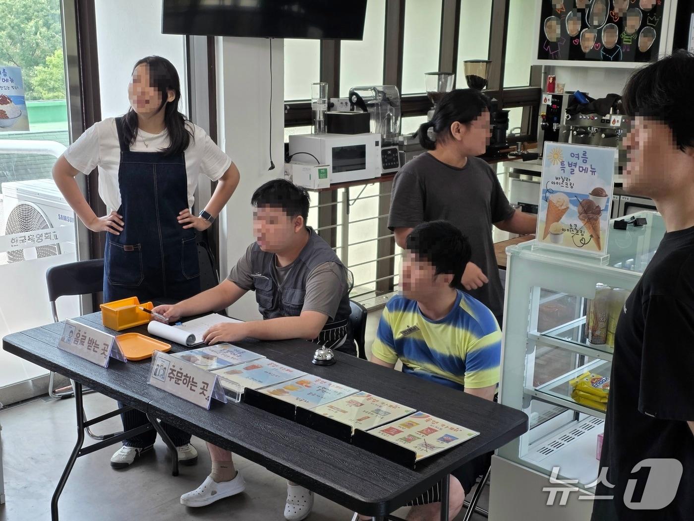 본문 이미지 - 한국육영학교 금융교육 프로그램/사진제공=DB손해보험