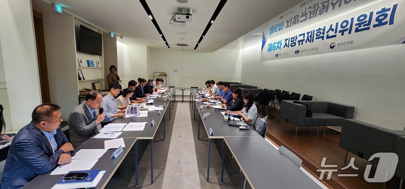 본문 이미지 - 전북 부안군은 개인 소유 간석지 양식업 허가제도 신설을 지방규제혁신위에 건의했다.(부안군 제공, 재판매 및 DB금지)