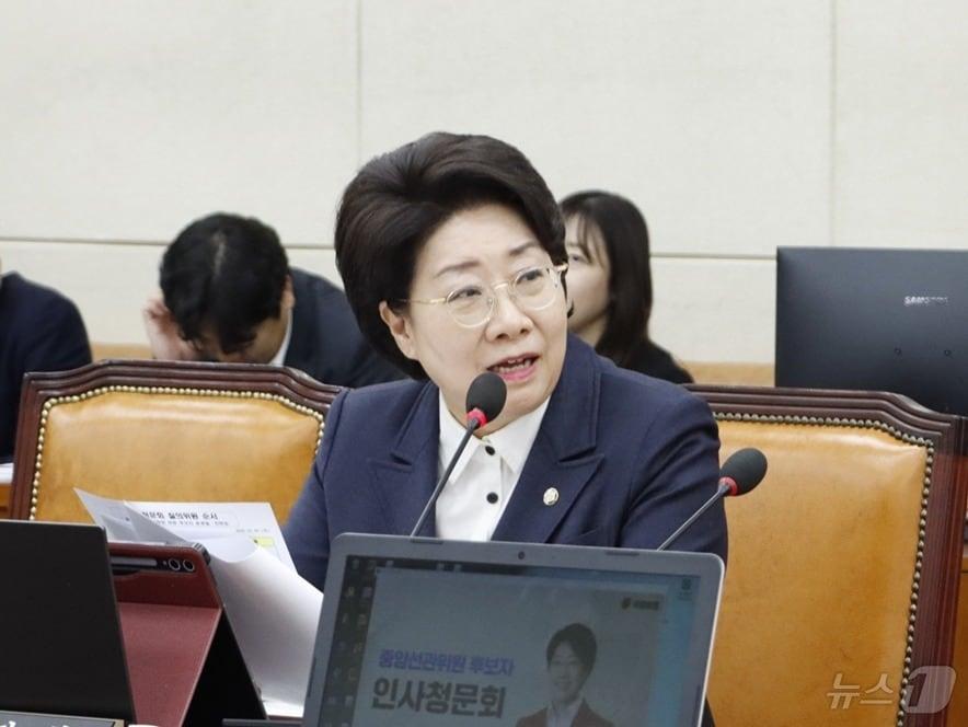 본문 이미지 - 이달희 국민의힘 의원이 중앙·시도 선거관리위원회 위원장을 상임으로 전환하는 선거관리위원회법 개정 법안을 대표 발의했다. /뉴스1