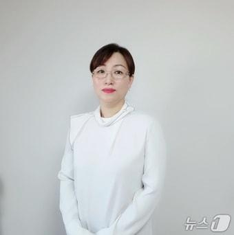 본문 이미지 - 군산시 명장으로 선정된 김금숙 씨.(군산시 제공, 재판매 및 DB 금지)