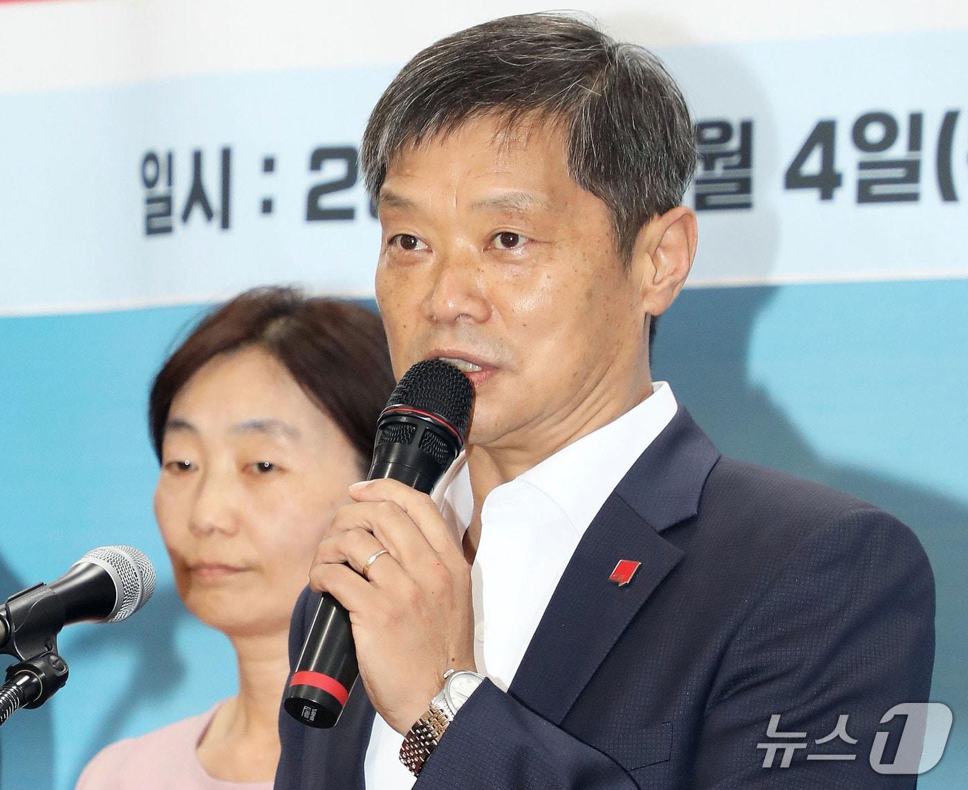 본문 이미지 - 김명호 진보당 제주도당 위원장. ⓒ 뉴스1 오미란 기자