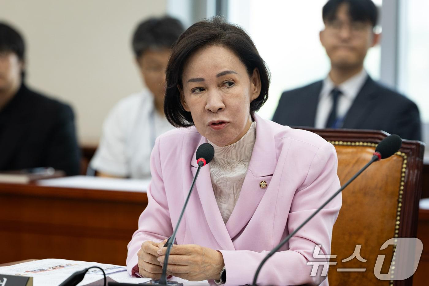 본문 이미지 - 이인선 국민의힘 의원은 2일 영화 ‘암살자들’의 학교 단체관람 현황 자료 요구에 대한 일부 교원단체의 반발을 국정감사 방해라고 밝혔다. 2026.8.4 ⓒ 뉴스1 유승관 기자