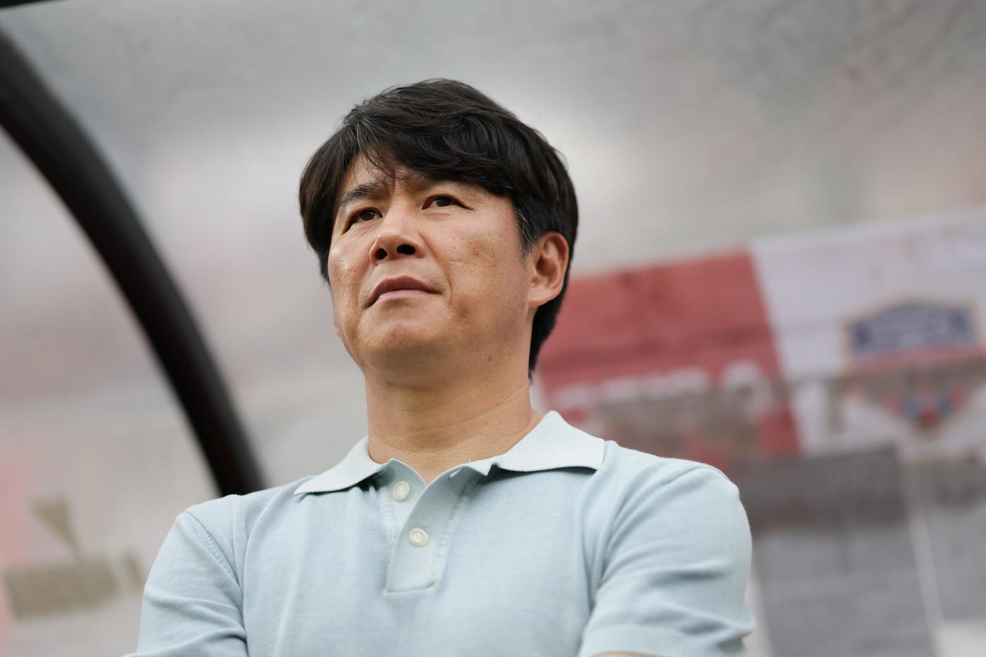 본문 이미지 - 박건하 수원FC 감독. (한국프로축구연맹 제공)