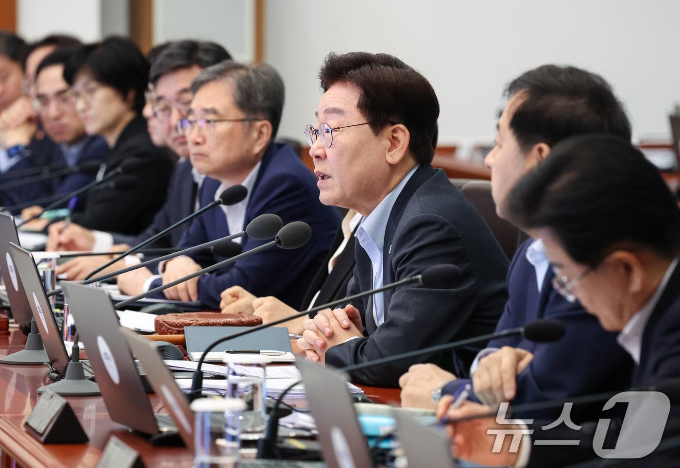 본문 이미지 - 이재명 대통령이 4일 청와대에서 열린 국무회의에서 발언을 하고 있다. (청와대통신사진기자단) 2026.8.4 ⓒ 뉴스1 이재명 기자