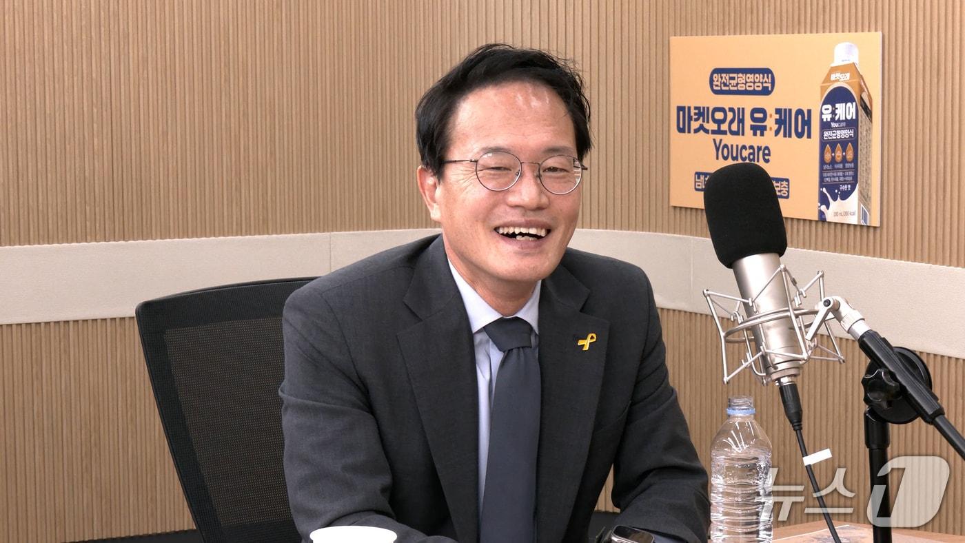 본문 이미지 - 뉴스1TV '팩트앤뷰'에 출연한 박주민 더불어민주당 의원. 2026.8.4./뉴스1