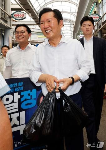 본문 이미지 - 정청래 더불어민주당 대표 후보. 2026.8.4 ⓒ 뉴스1 김태성 기자