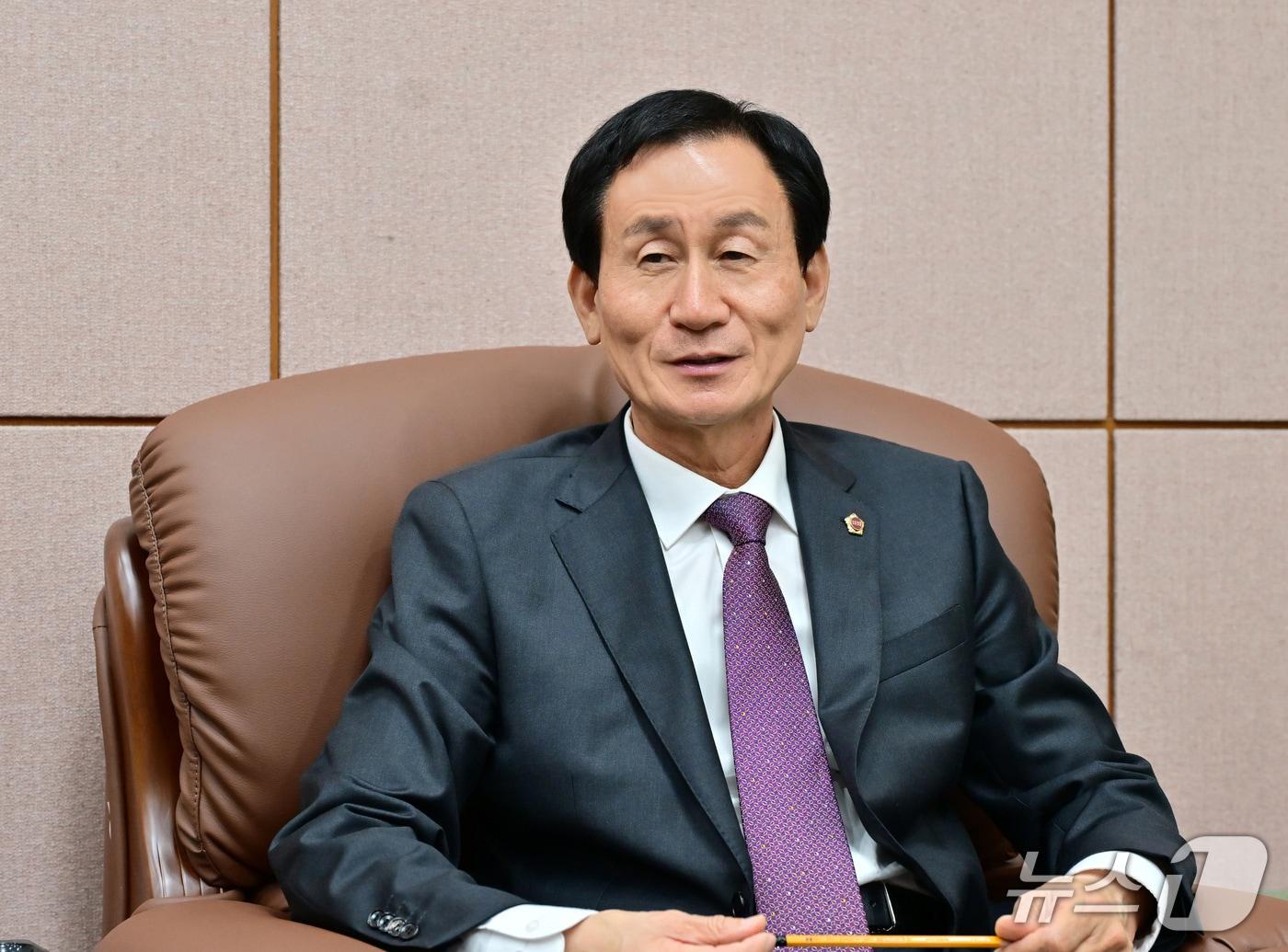 본문 이미지 - 강무길 제10대 부산시의회 전반기 의장.(부산시의회 제공. 재판매 및 DB금지)