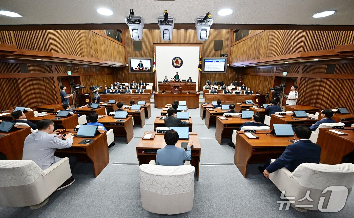 본문 이미지 - 울산시의회는 4일 시의회 본회의장에서 제266회 임시회를 열고 있다.(시의회 제공. 재판매 및 DB금지)/뉴스1