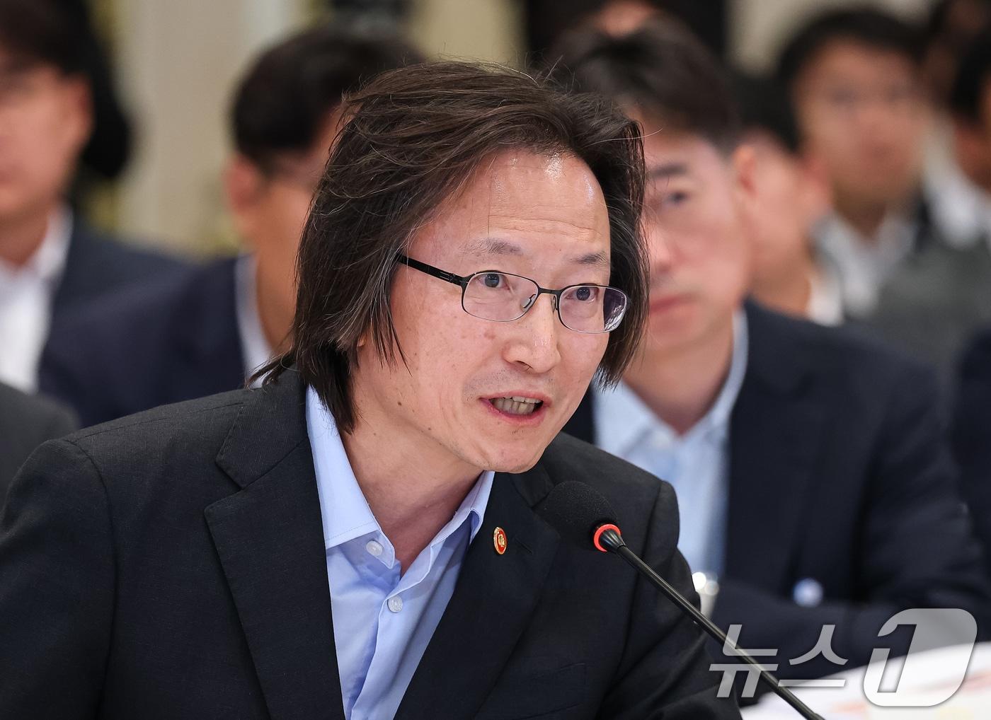 본문 이미지 - 주병기 공정거래위원회 위원장이 4일 청와대 영빈관에서 열린 고용노동부, 중소벤처기업부, 공정거래위원회 2차 업무보고에서 발언을 하고 있다. (청와대통신사진기자단) 2026.8.4 ⓒ 뉴스1 이재명 기자