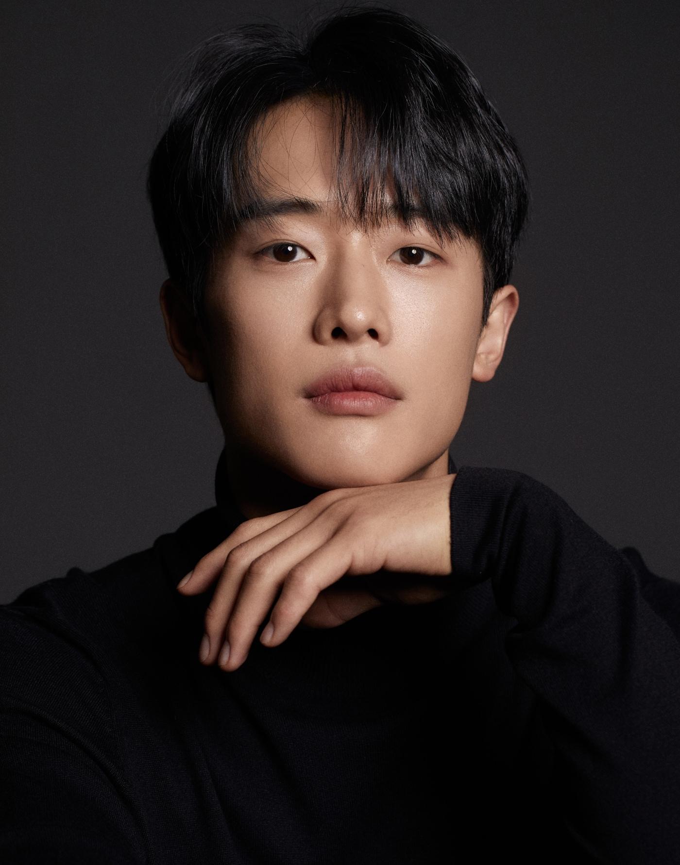 본문 이미지 - 배우 최우진 / YH엔터테인먼트