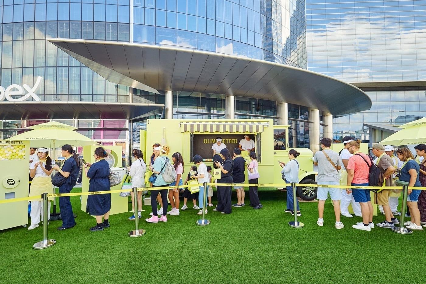 본문 이미지 - 서울 강남 코엑스 광장에서 열린 '썸머 웰니스 스탑' 팝업 현장(CJ 올리브영 제공)