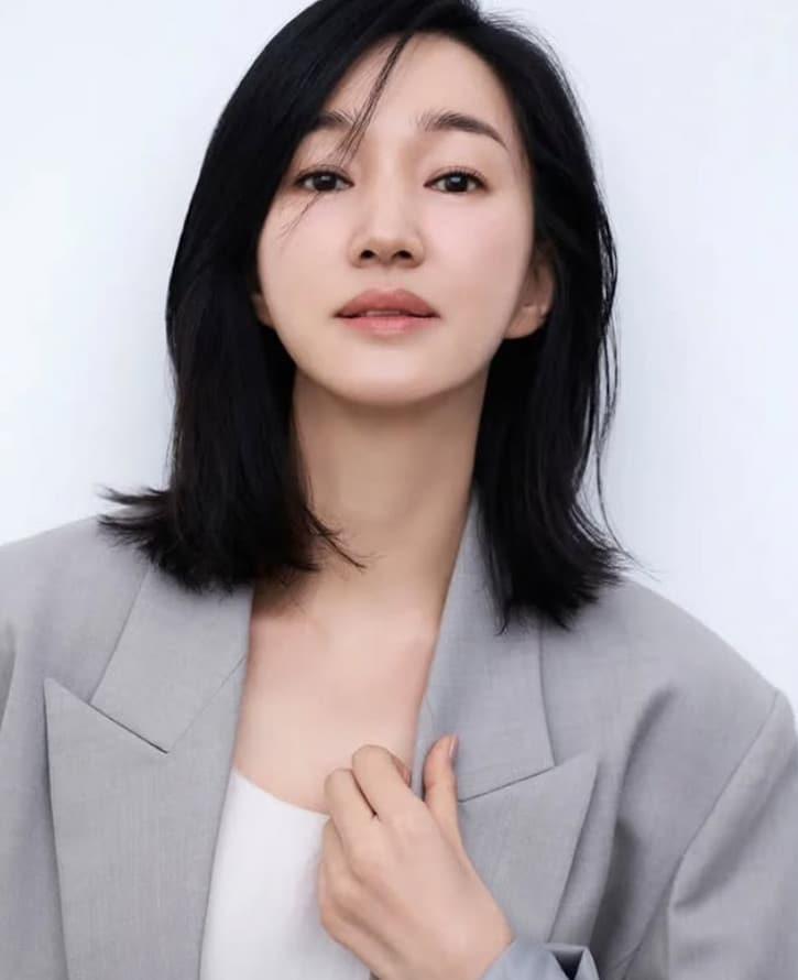 본문 이미지 - 수애 공식 인스타그램