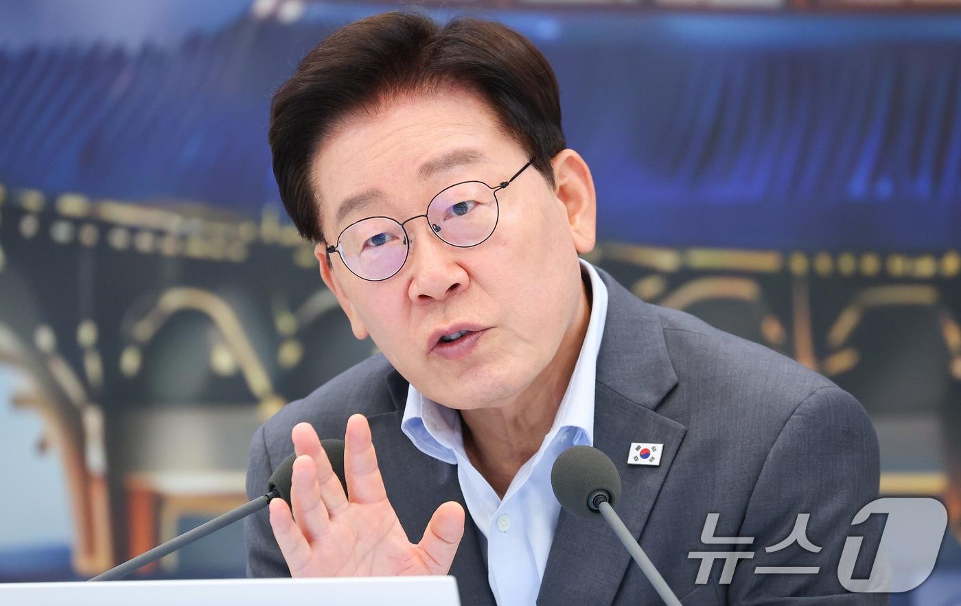 본문 이미지 - 이재명 대통령이 5일 청와대 영빈관에서 열린 교육부, 국가교육위원회, 문화체육관광부, 국가유산청 2차 업무보고에서 발언을 하고 있다. (청와대통신사진기자단) 2026.8.5 ⓒ 뉴스1 허경 기자
