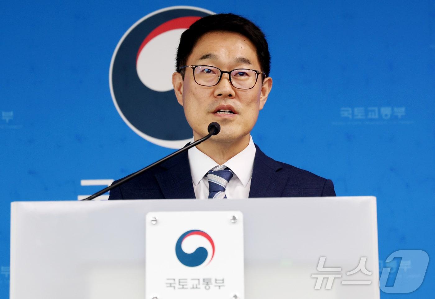 본문 이미지 - 박준형 국토교통부 모빌리티자동차국장이 지난 8월 세종시 정부세종청사에서 중고차 소비자 보호대책 내용을 발표하고 있다. 2026.8.6 ⓒ 뉴스1 김기남 기자