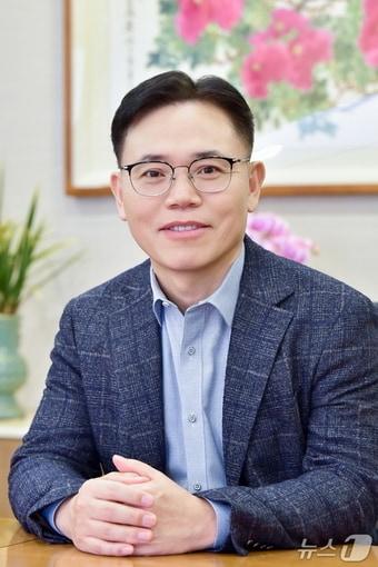 본문 이미지 - 김동춘 LG화학 대표이사 사장.(LG화학 제공)/뉴스1