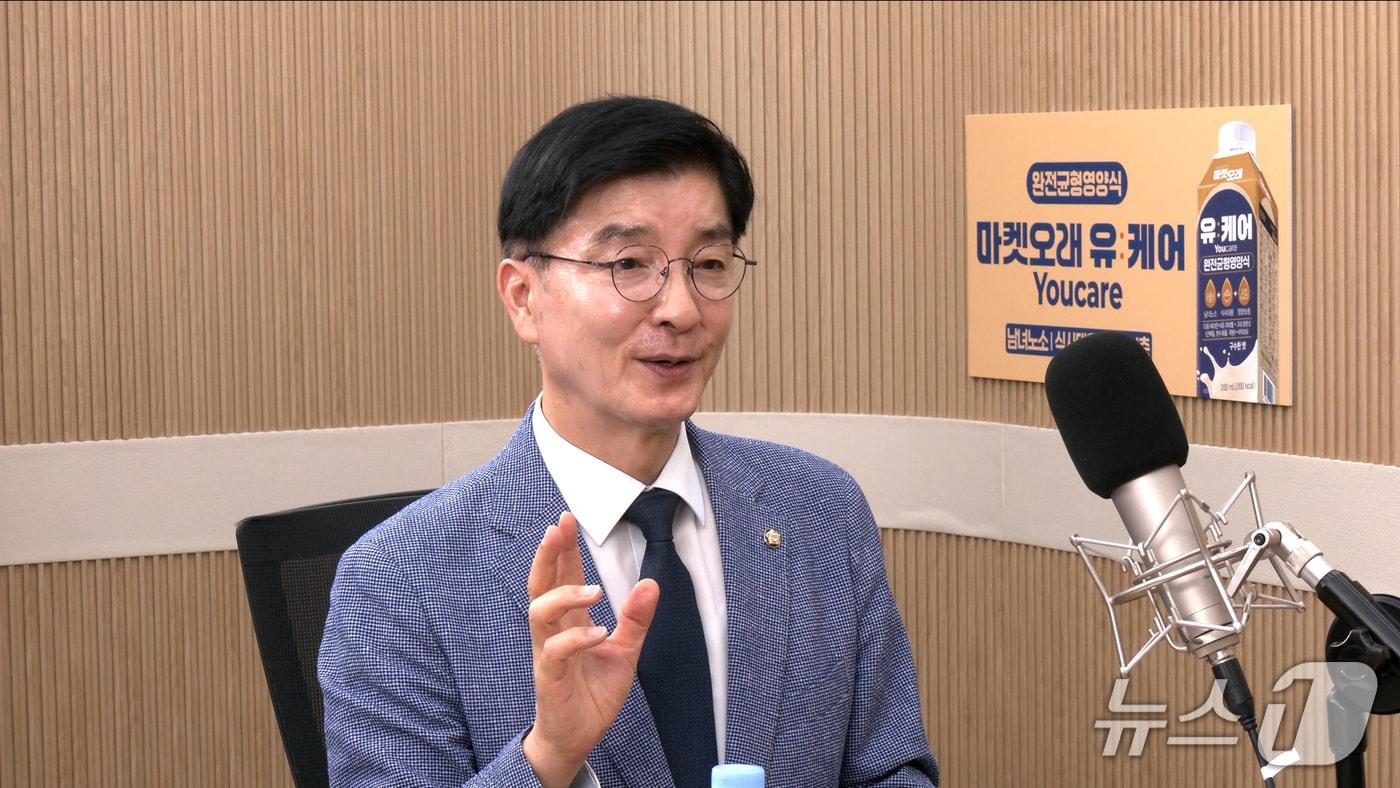 본문 이미지 - 뉴스1TV '팩트앤뷰'에 출연한 이해식 더불어민주당 의원. 2026.8.6./뉴스1