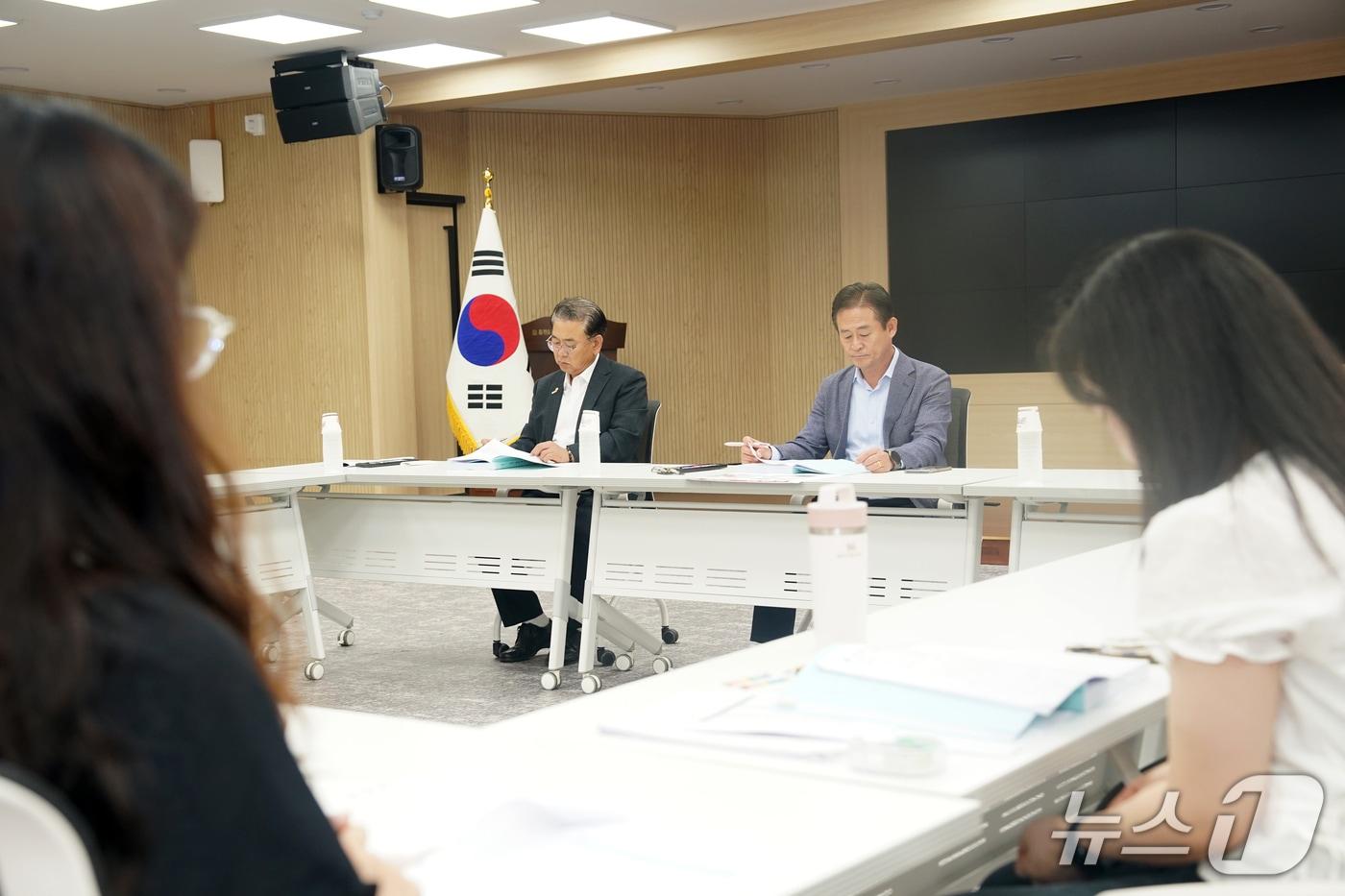 본문 이미지 - 부서별 공약사항 보고회.(홍천군 제공. 재판매 및 DB금지)/뉴스1