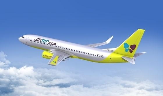 본문 이미지 - 진에어 B737-800 여객기(자료사진. 진에어 제공).