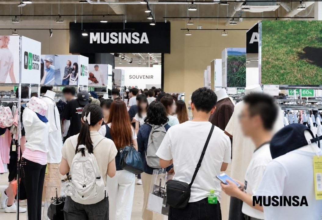 본문 이미지 - 무신사 도쿄 하라주쿠 '무신사 스테이션' 팝업 현장(무신사 제공)