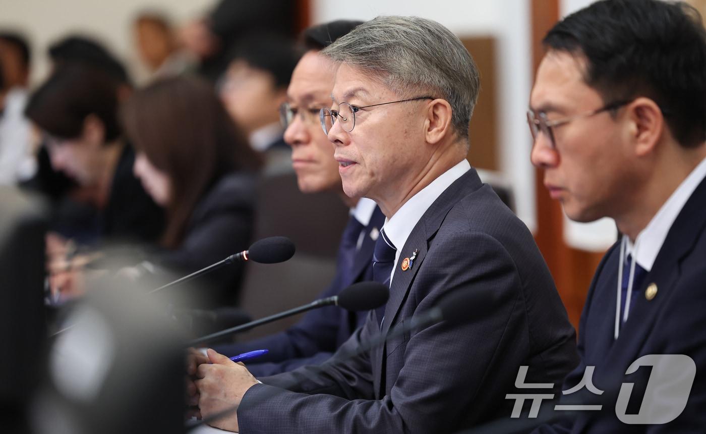 본문 이미지 - 민형배 전남광주통합특별시장이 1일 청와대에서 열린 국무회의에서 발언하고 있다. 2026.9.1 ⓒ 뉴스1 이재명 기자