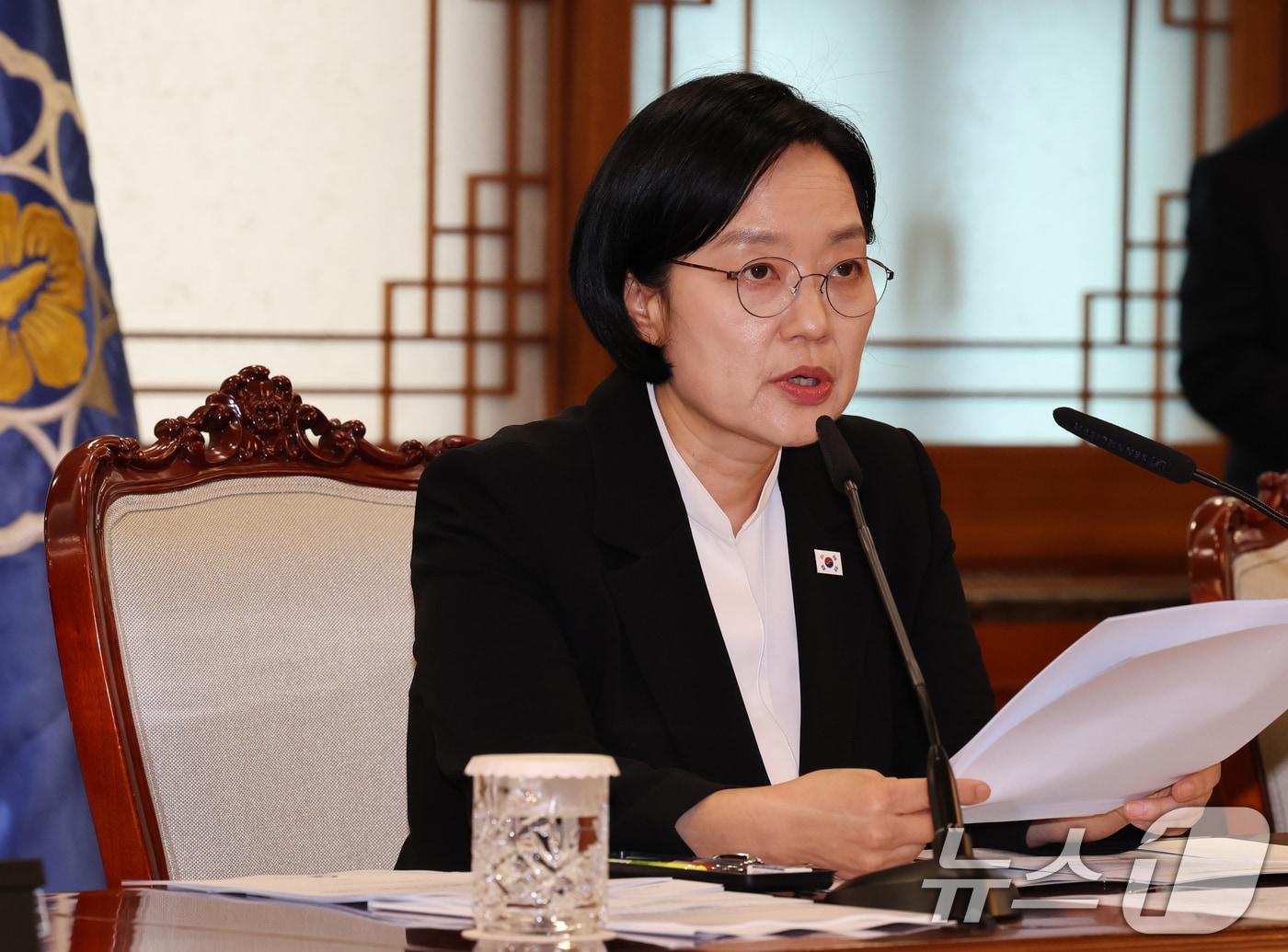 본문 이미지 - 한성숙 국무총리가 1일 서울 종로구 정부서울청사에서 열린 국토대전환 범정부 추진협의회에서 모두발언하고 있다. 2026.9.1 ⓒ 뉴스1 이종덕 기자