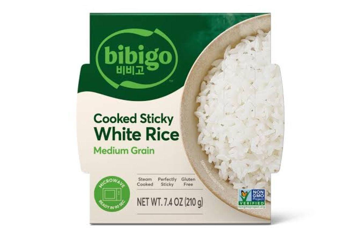 본문 이미지 - 햇반 백미 bibigo Sticky White Rice 제품 이미지.(CJ제일제당 제공)