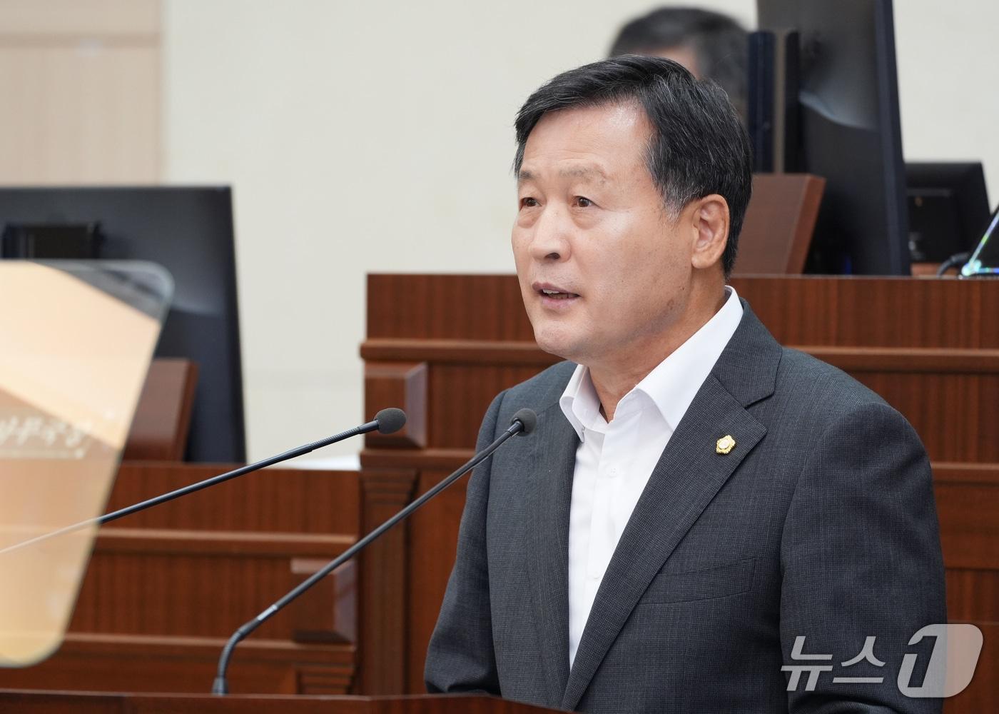 본문 이미지 - 김철현 의원이 제269회 제1차 정례회 5분 자유발언에서 발언하고 있다.(안동시의회 제공. 재판매 및 DB 금지)2026.9.10/뉴스1