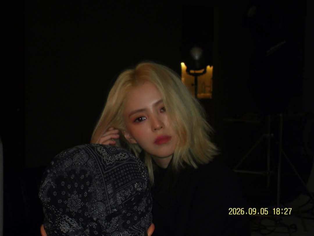 본문 이미지 - 한소희 SNS 갈무리