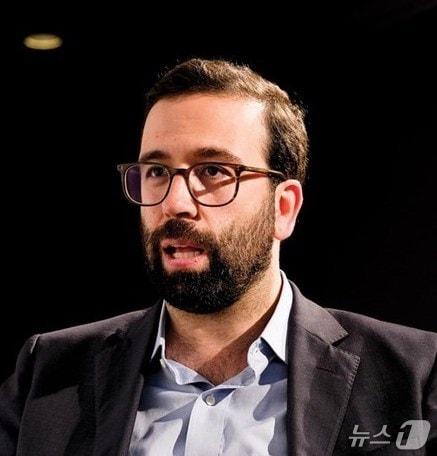 본문 이미지 - 히카르두 헤이스 런던정경대(LSE) 교수. (출처 LSE)