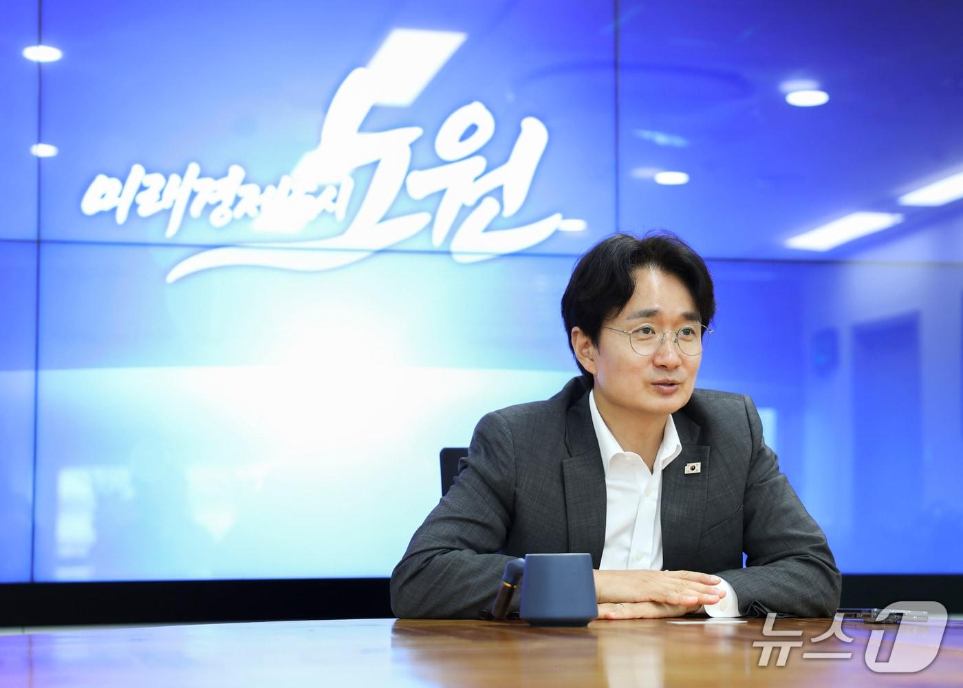본문 이미지 - 서준오 노원구청장이 지난 9일 뉴스1과 인터뷰 하는 모습