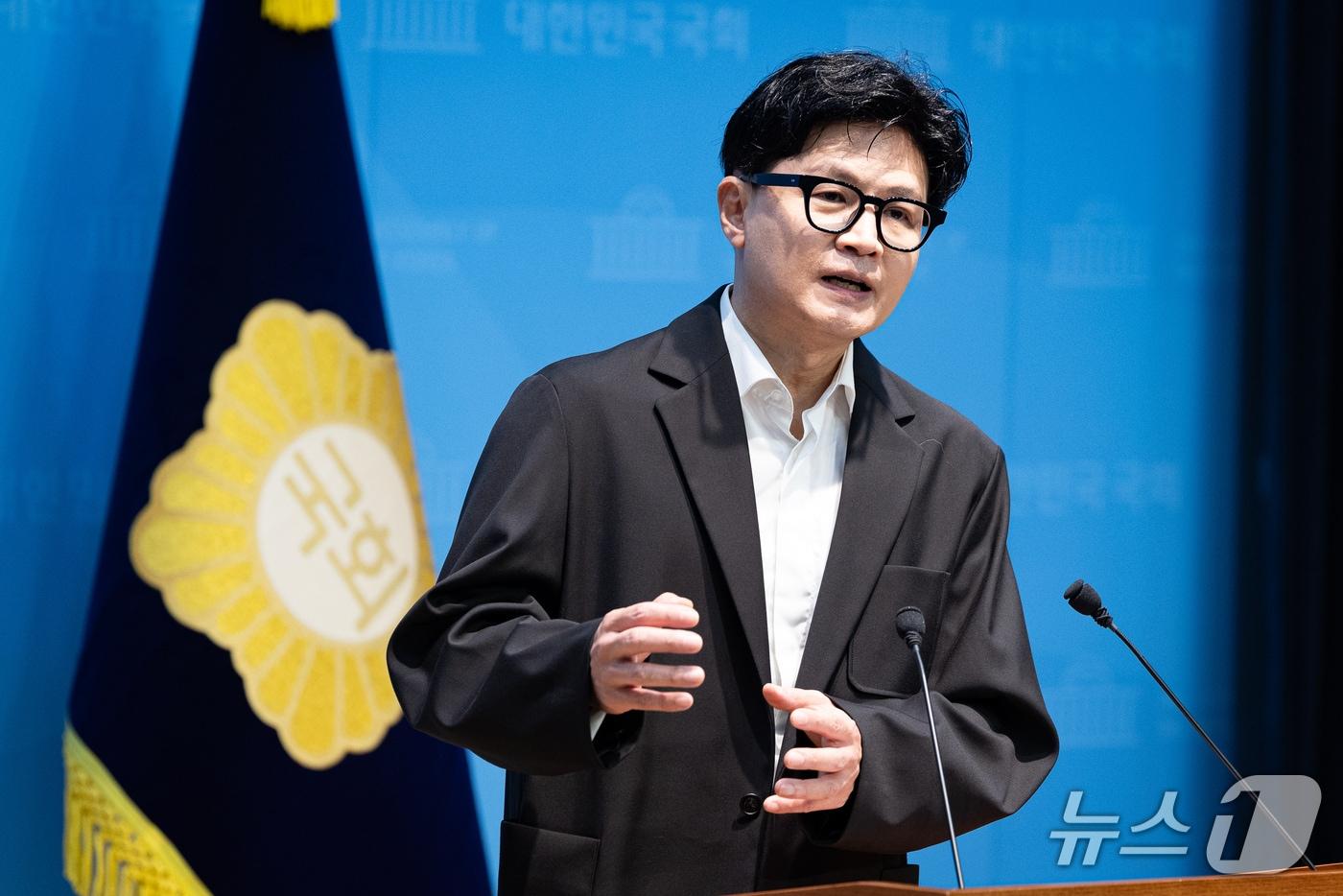 본문 이미지 - 한동훈 무소속 의원이 13일 서울 여의도 국회 소통관에서 김승원 법무부 장관 후보자 관련 기자회견을 하고 있다. 2026.9.13 ⓒ 뉴스1 유승관 기자