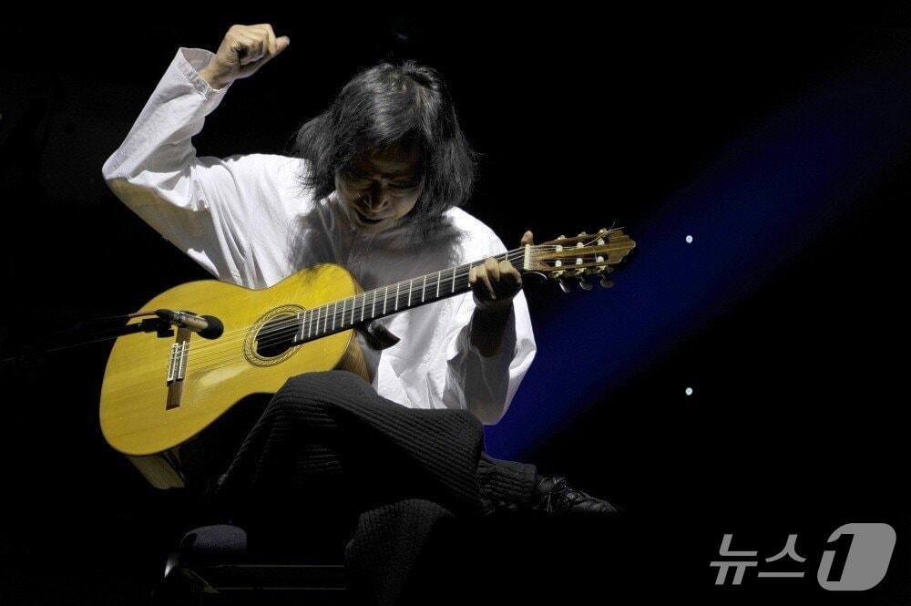 본문 이미지 - 기타리스트 김광석. (몬스터즈크래프트비어 제공. 재판매 및 DB 금지)/뉴스1