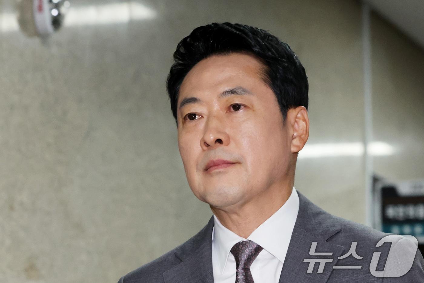본문 이미지 - 장동혁 국민의힘 대표가 14일 오전 서울 여의도 국회에서 열린 최고위원회의에 참석하고 있다. 2026.9.14 ⓒ 뉴스1 황기선 기자