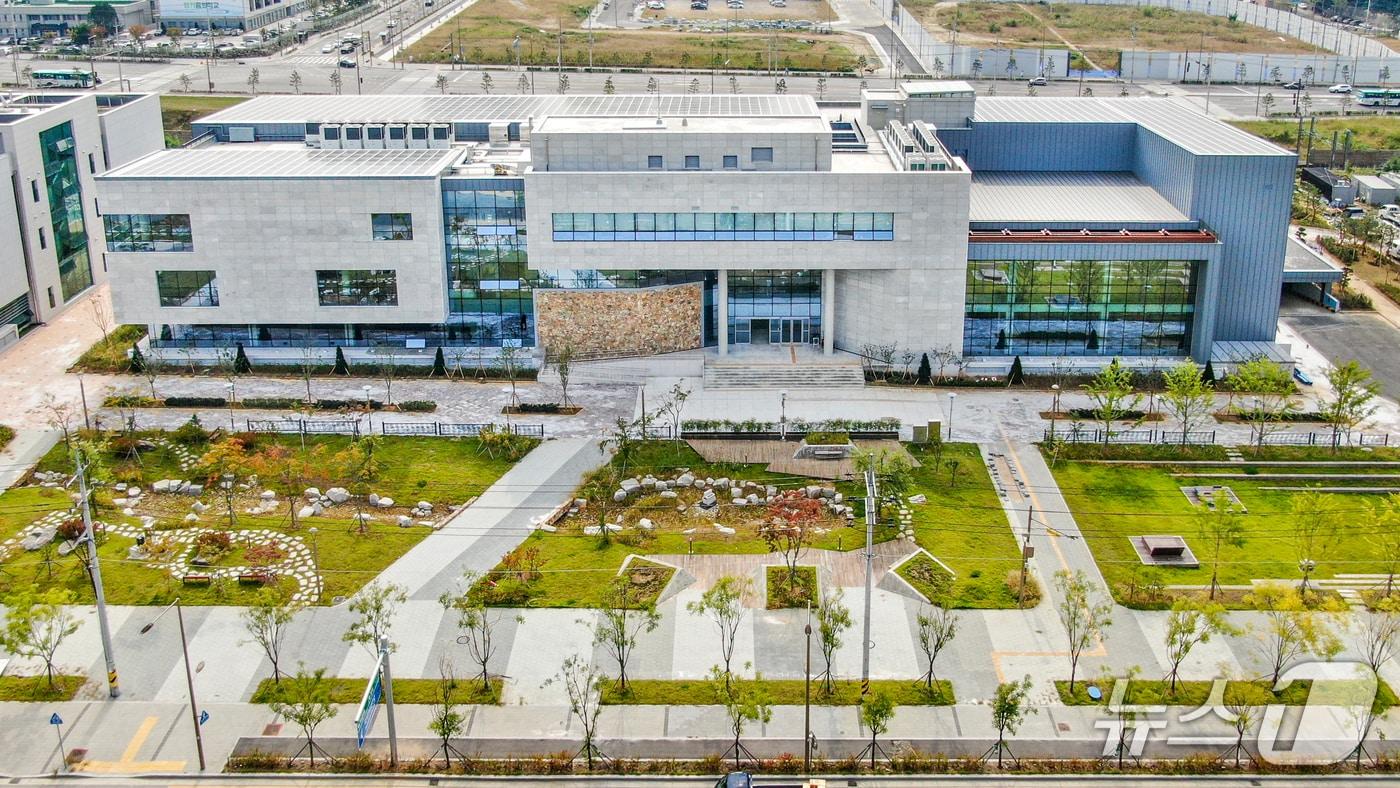 본문 이미지 - 경기 남양주시 정약용도서관 전경 (남양주시 제공. 재판매 및 DB 금지)