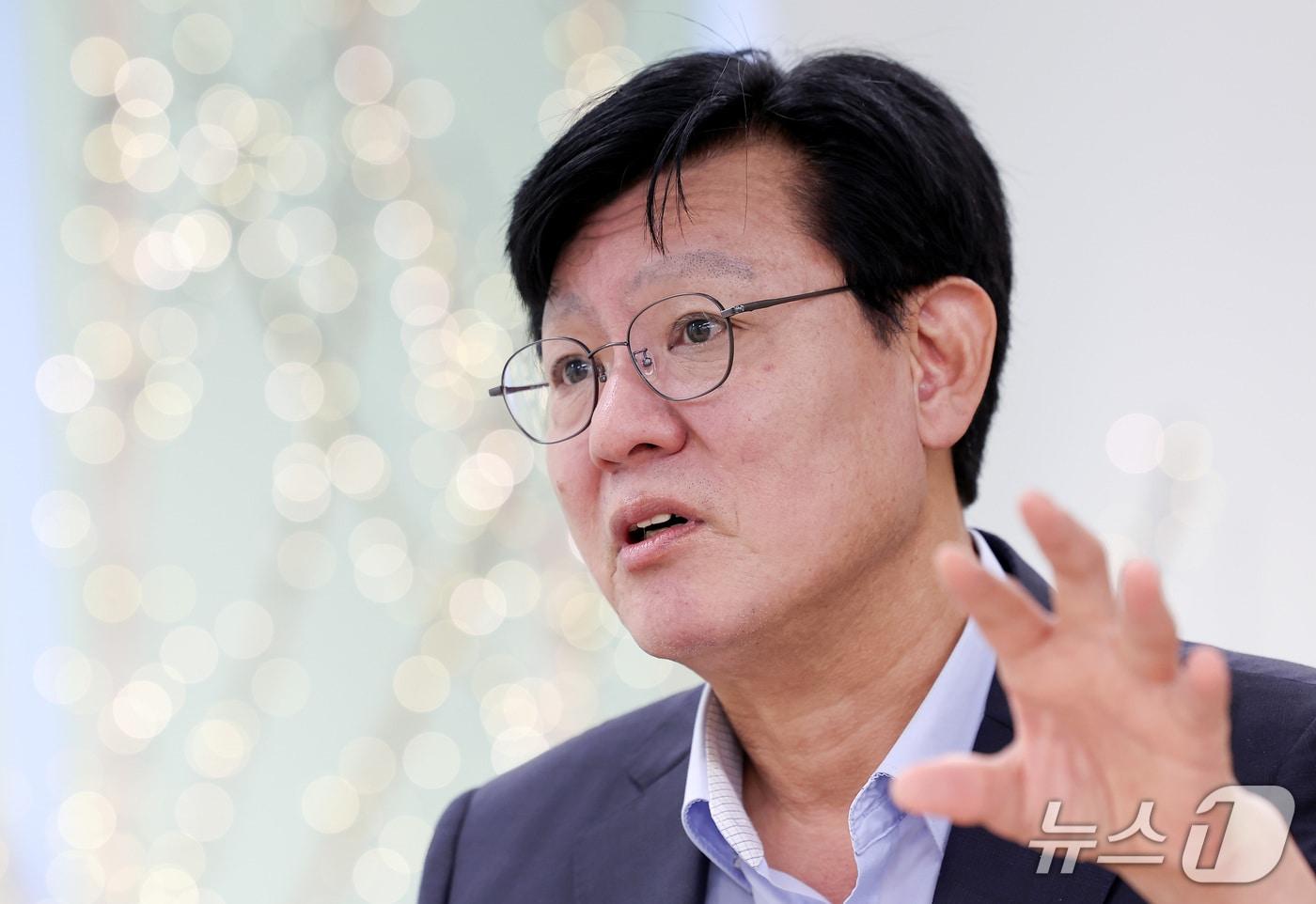 본문 이미지 - 박운기 서대문구청장이 14일 서울 서대문구 리앤업사이클플라자에서 뉴스1과 인터뷰를 하고 있다. ⓒ 뉴스1 김성진 기자