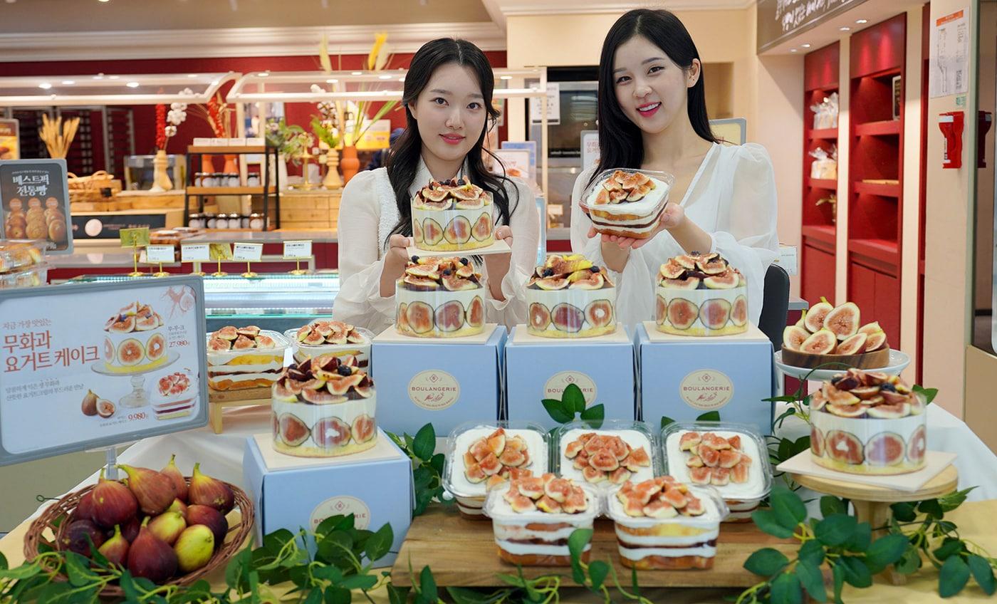 본문 이미지 - 신세계푸드 무화과케이크 2종.(신세계푸드 제공)