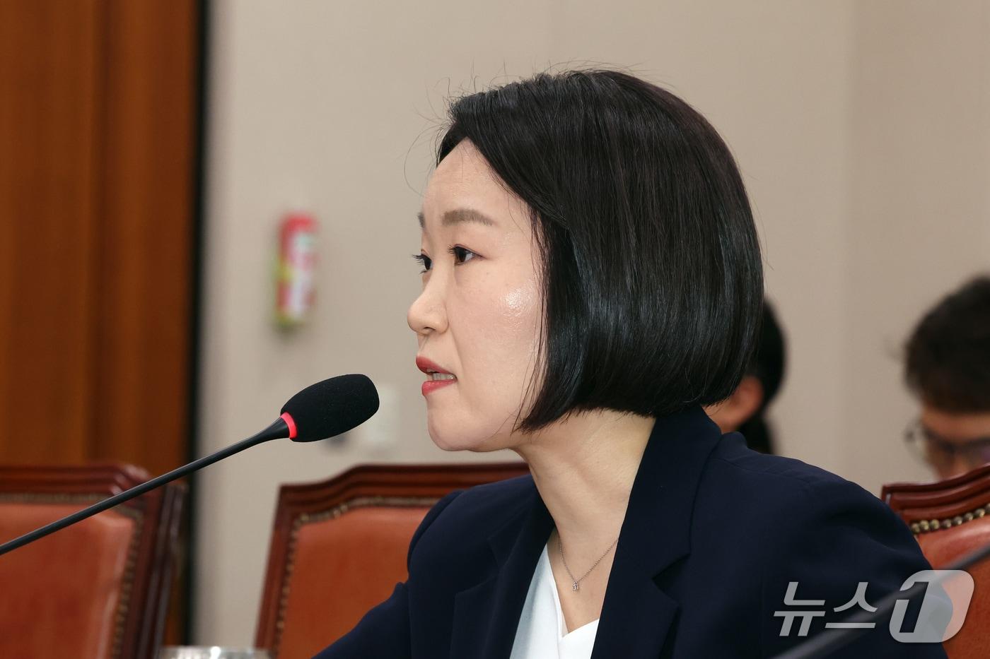 본문 이미지 - 이소영 중소벤처기업부 장관 후보자가 15일 오전 서울 여의도 국회 산업통상자원중소벤처기업위원회에서 열린 인사청문회에서 의원 질의에 답하고 있다. 2026.9.15 ⓒ 뉴스1 황기선 기자