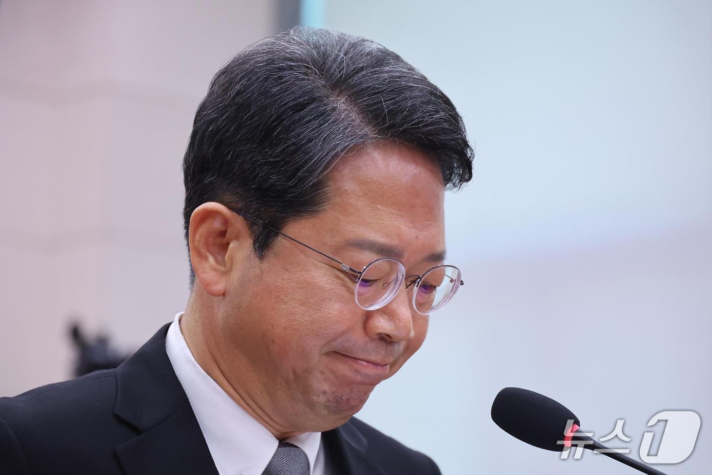 본문 이미지 - 김승원 법무부 장관 후보자가 15일 서울 여의도 국회 법제사법위원회에서 열린 인사청문회에서 의원 질의에 답변하고 있다. 2026.9.15 ⓒ 뉴스1 신웅수 기자