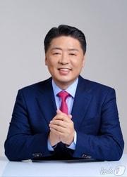 본문 이미지 - 오은택 전 부산 남구청장. (오은택 개인 SNS 갈무리. 재판매 및 DB금지)