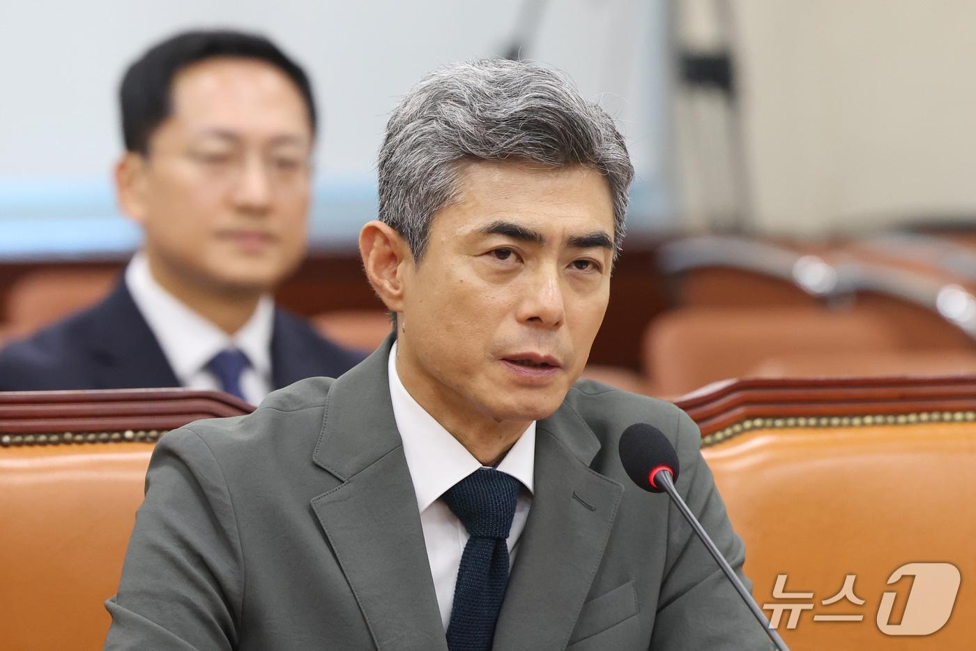 본문 이미지 - 강신철 국방부 장관 후보자가 16일 오전 서울 여의도 국회 국방위원회에서 열린 인사청문회에서 의원 질의에 답하고 있다. 2026.9.16 ⓒ 뉴스1 황기선 기자