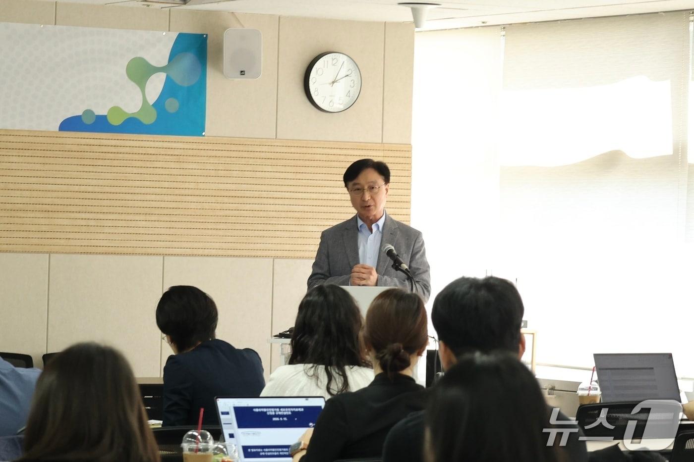 본문 이미지 - 범부처재생의료기술개발사업단(KFRM)은 지난 15일 스페이스쉐어 서울역센터 다이아몬드홀에서 '2026년 KFRM 셀업(CELL-UP) 워크숍'을 개최했다고 16일 밝혔다.(범부처재생의료기술개발사업단 제공)