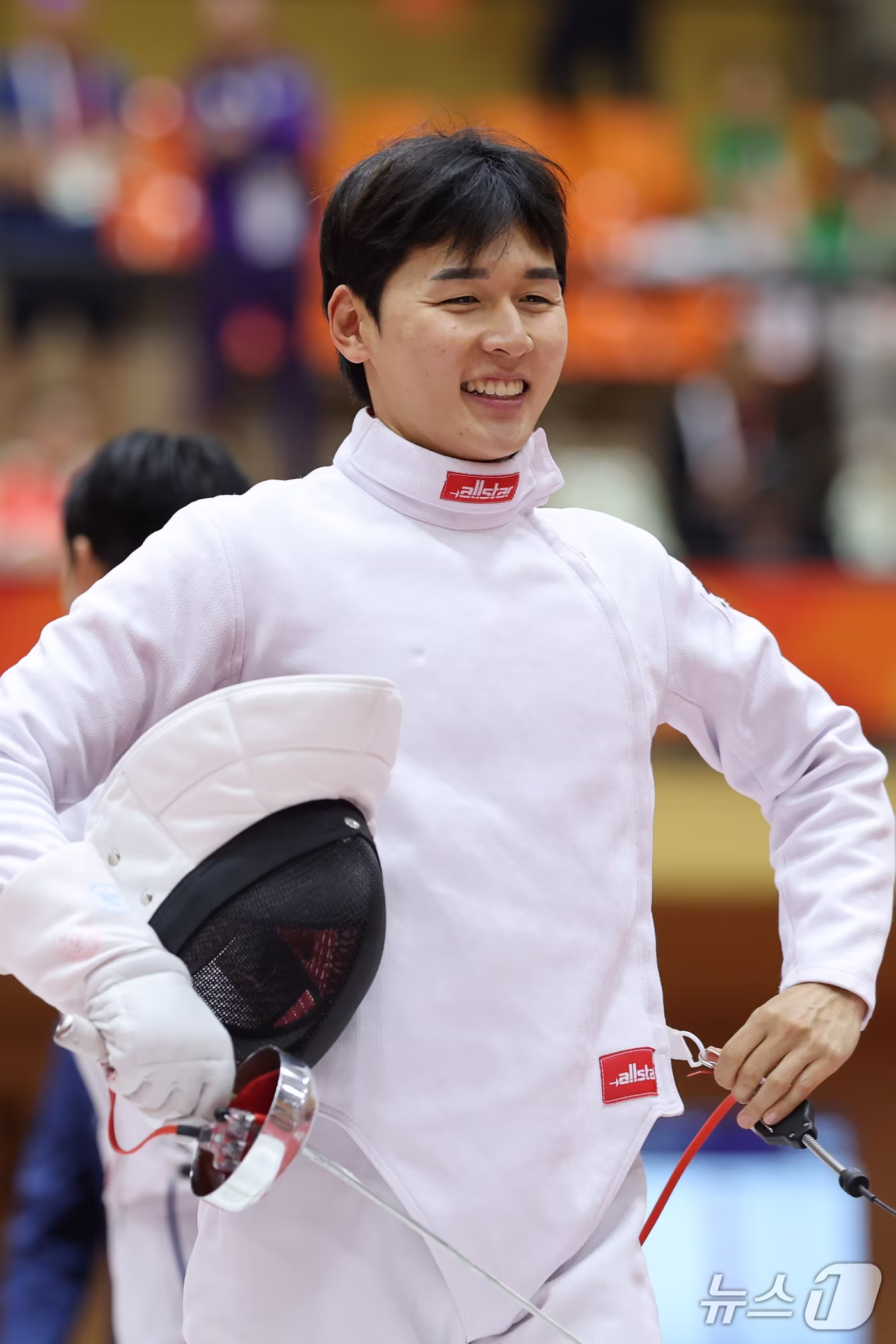 본문 이미지 - 대한민국 전웅태가 16일 일본 안조 스포츠 파크에서 열린 근대5종 펜싱 시딩라운드에서 미소짓고 있다. 2026.9.16 ⓒ 뉴스1 안은나 기자