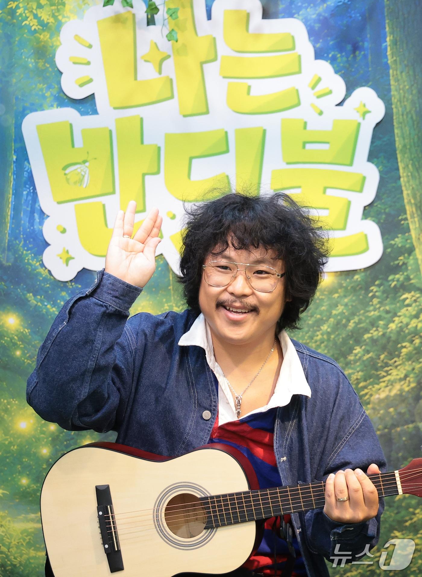 본문 이미지 - ‘나는 반딧불’ 원곡자 정중식 ⓒ 뉴스1 권현진 기자